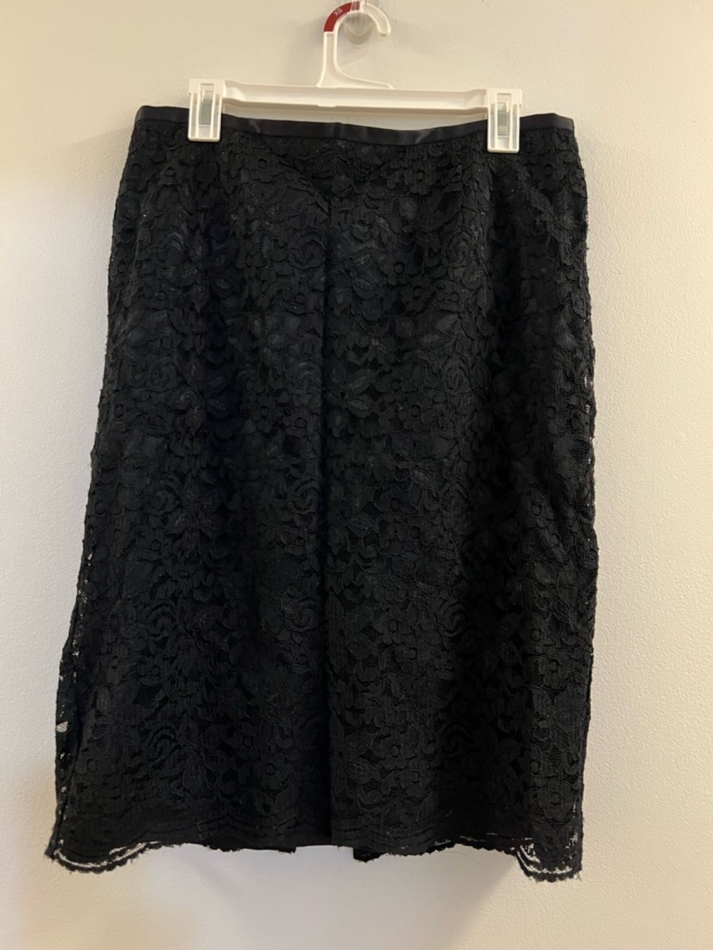 Ann Taylor Loft Floral Black LACE PENCIL SKIRT - Picture 11 of 13